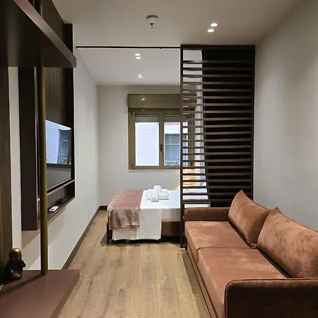 Sols Center 酒店 地拉那