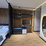 Hotel Sols Center *